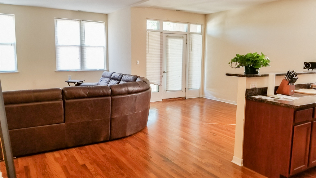 3559 N. Milwaukee Ave. 3559 N. Milwaukee Ave., Chicago 60641 Irving Park - Leasing by Cross Street